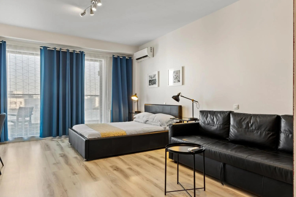 AQUARIUS: Upscale Flat in the Heart of Bucharest