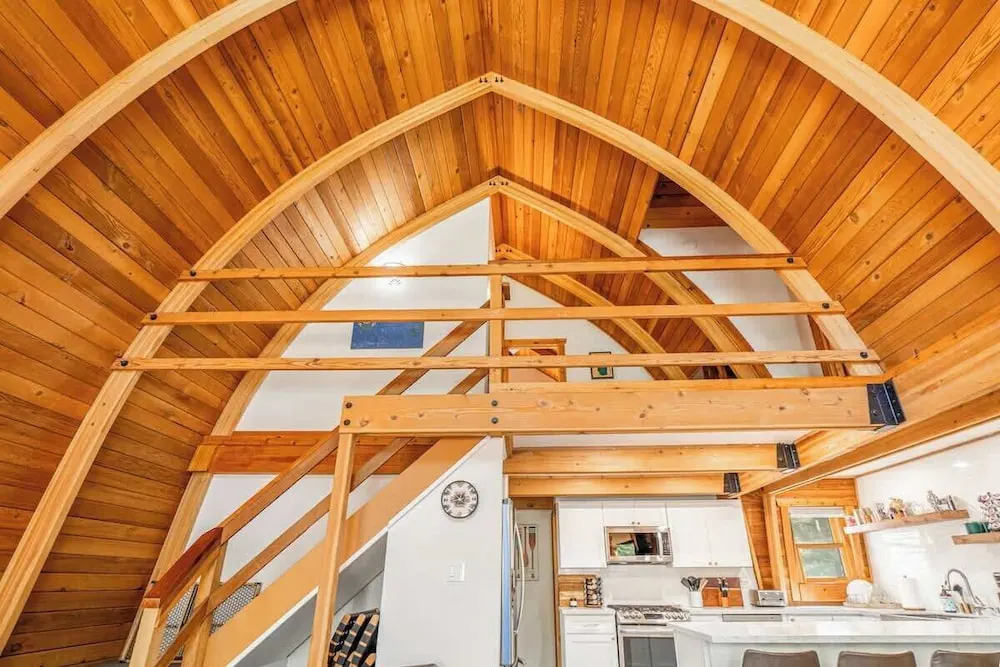 The Canoe Cabin