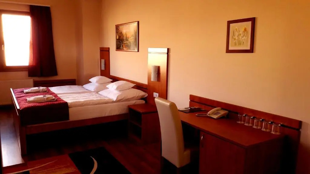 Diana Club Hotel