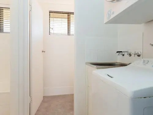 6 'Bahia', 47 Ronald Avenue - Fantastic Location With Filtered Water Views