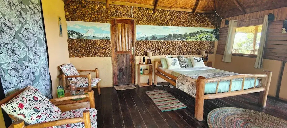 Agandi Uganda Eco-lodges
