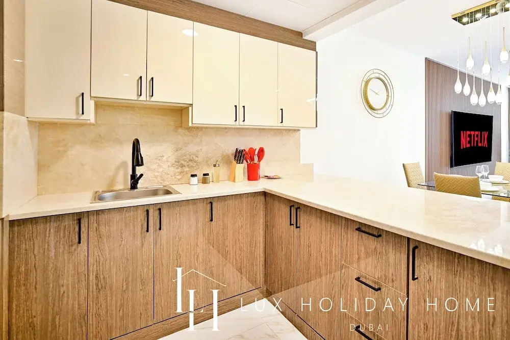 LUX  The Murjan Sea View Suite