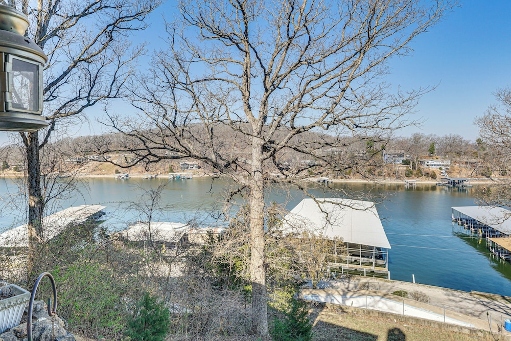 Cozy Lake Ozark Villa w/ Main Channel Views