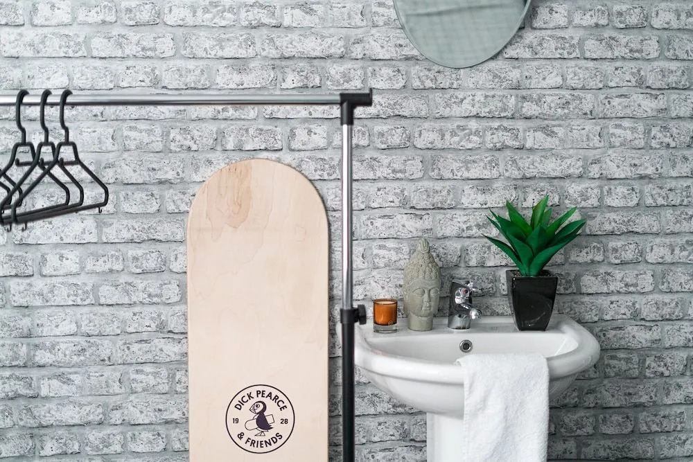 OYO Shore Surf Lodge