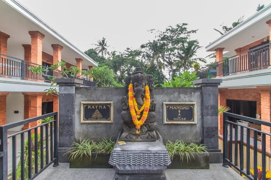 Ratna Guest House