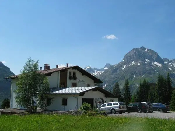 Pension Diola