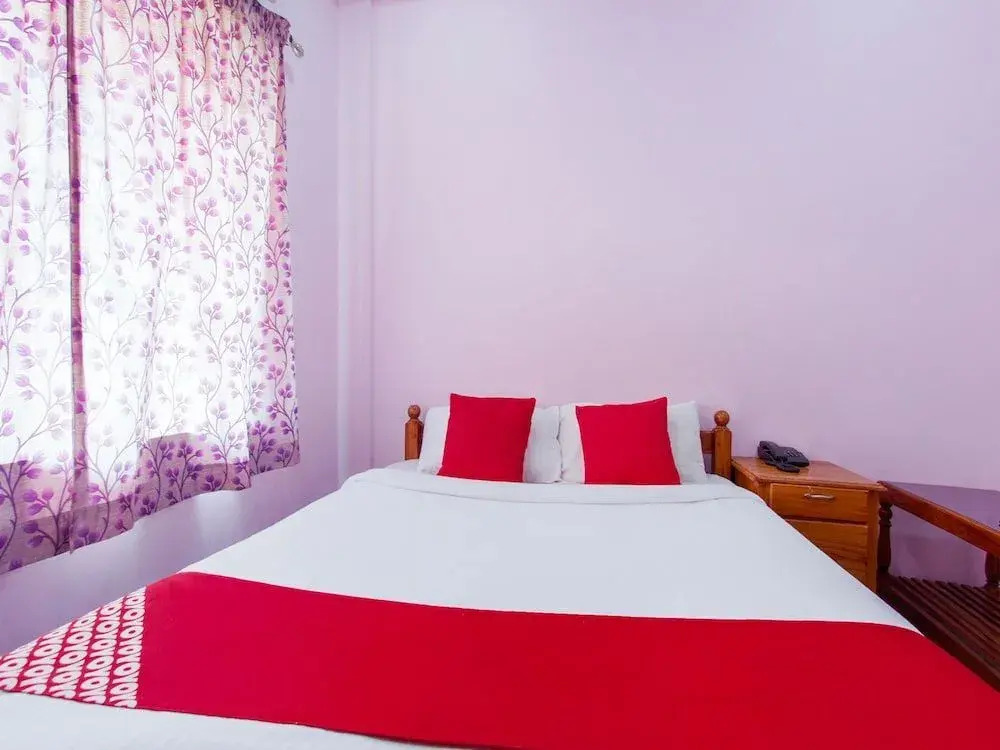 The Grand Diamond By OYO Rooms