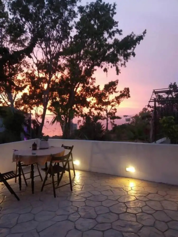 Violeta s Seaview Apartment in Rhodes