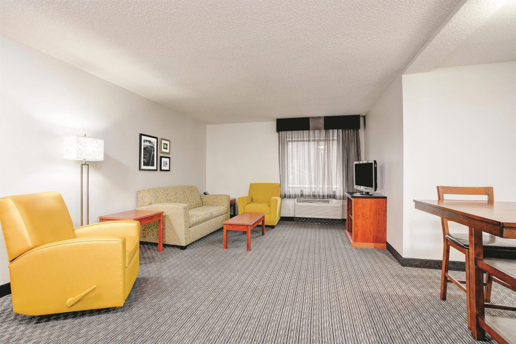La Quinta by Wyndham Atlanta Roswell