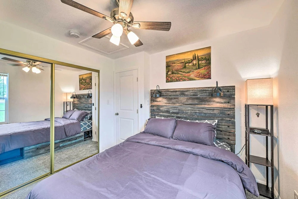 The Vineyard Country Farm Home at Grand Valley