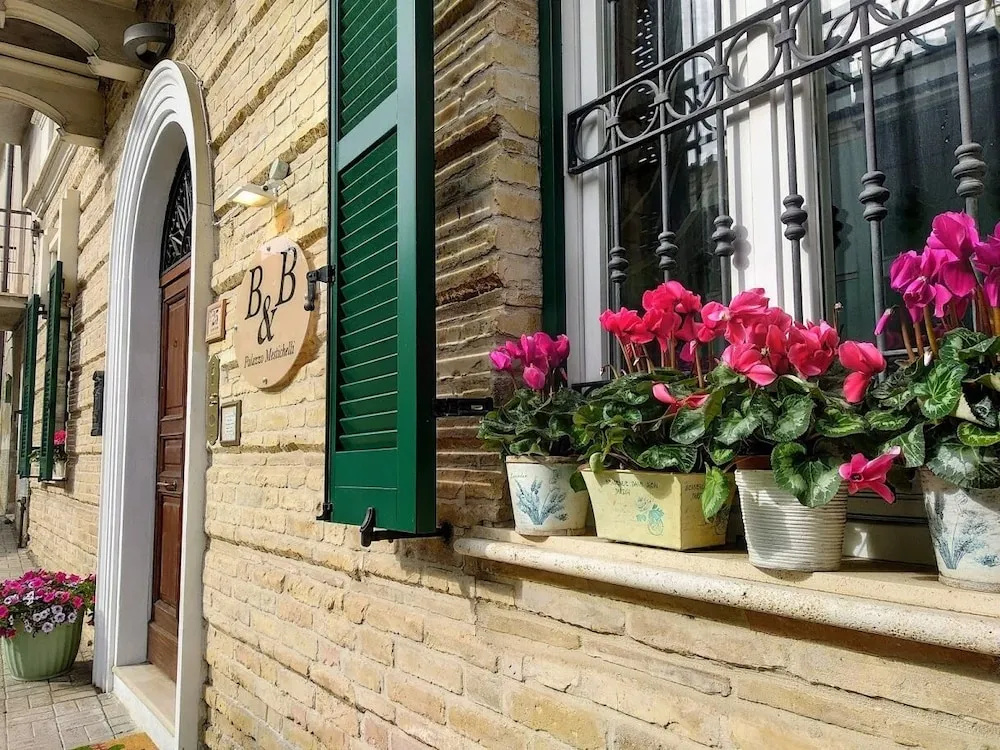 B&B Palazzo Mestichelli Boutique Palace