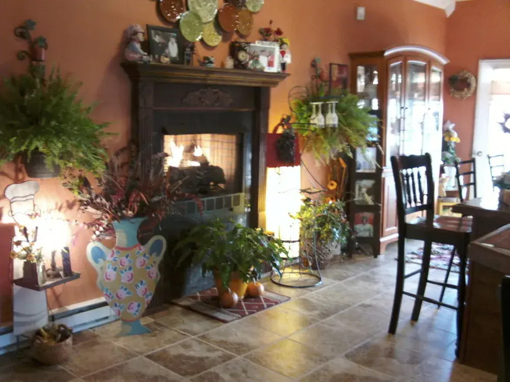 Brookside Inn At Laurens
