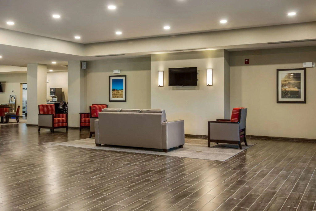Comfort Suites Brunswick Town Center