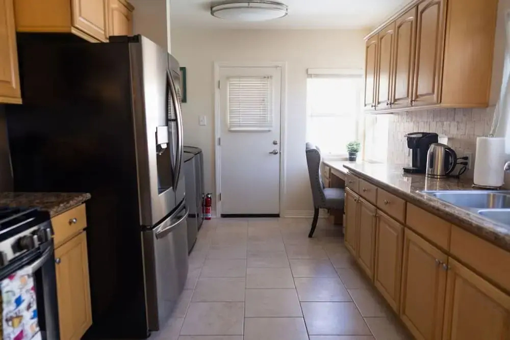Fully Renovated 2BR Home With HOT TUB Private Fenced Yard Patio Near Noho Arts District p42