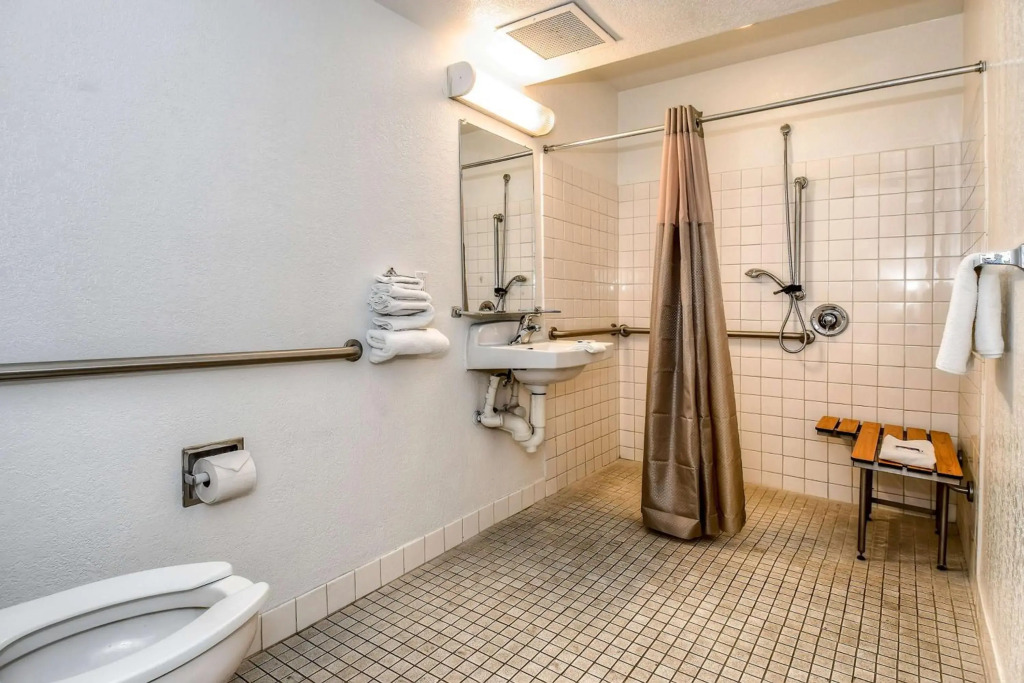 Motel 6-Corona, CA