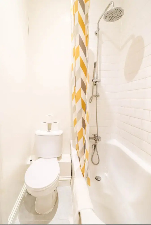 Right by Oval Station - 2 bed Flat Free Wifi