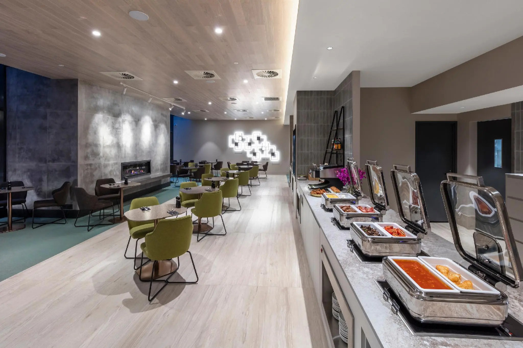 Deco Hotel Canberra