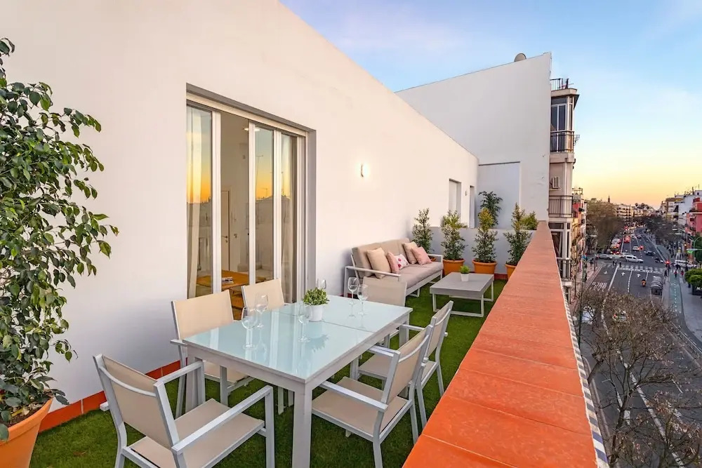 Genteel Home Recaredo