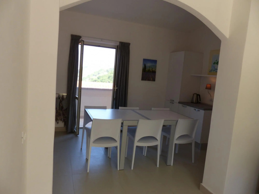 Apartment in Tropea With Sea Views & Pool
