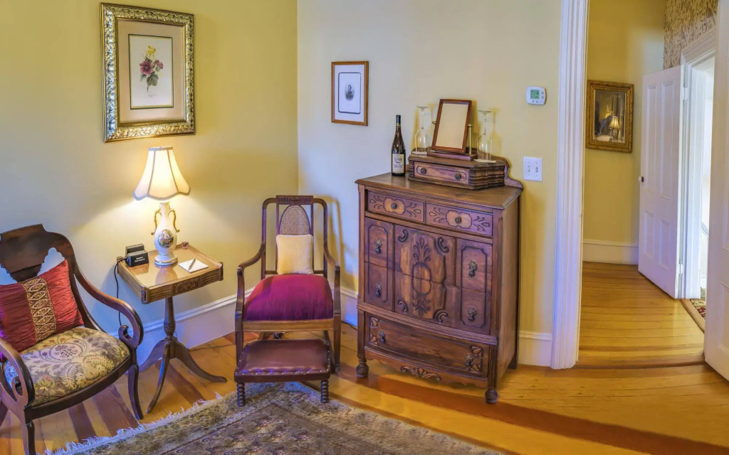 McCall House Boutique Hotel
