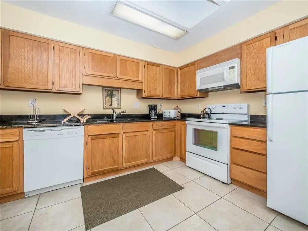 Beachwalk 186, 1 Bedroom, Sleeps 4, Pool, Near Beach