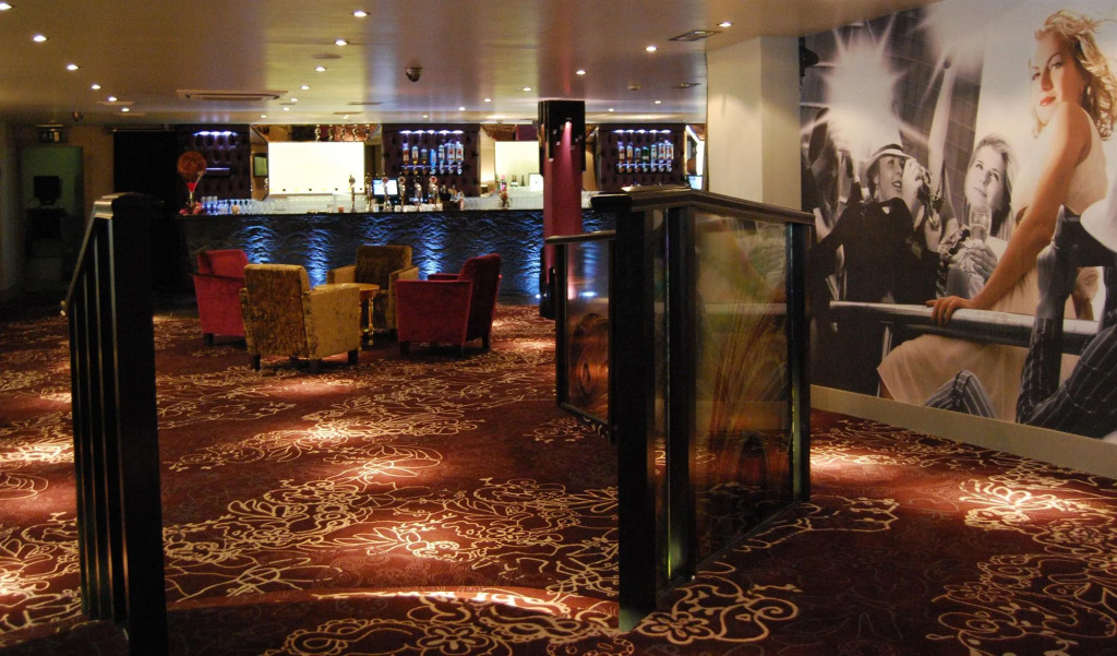 Waterfoot Hotel