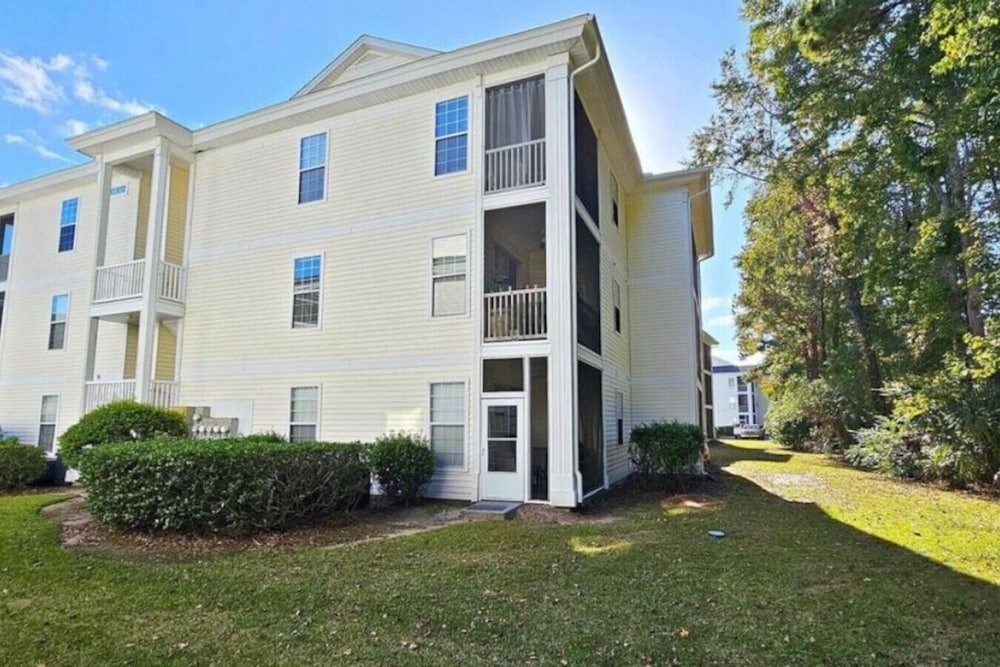 Hidden Haven by WT Golf Peaceful 2BR Condo
