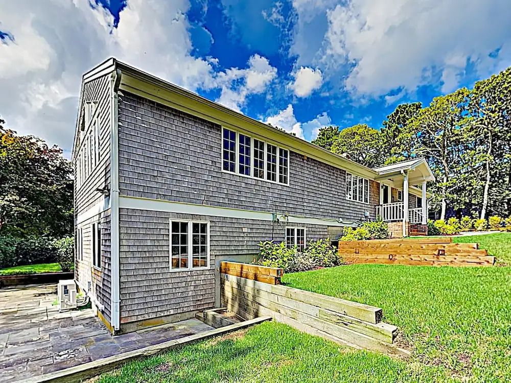 Hilltop - 3 Br Home