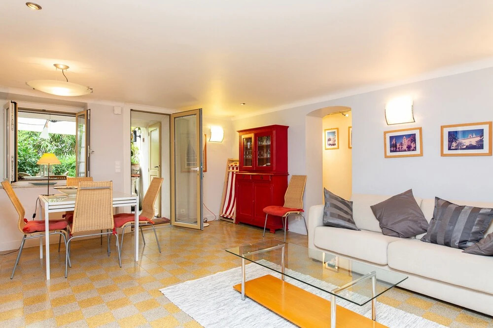 3P en rez de jardin d'un maison bourgeoise