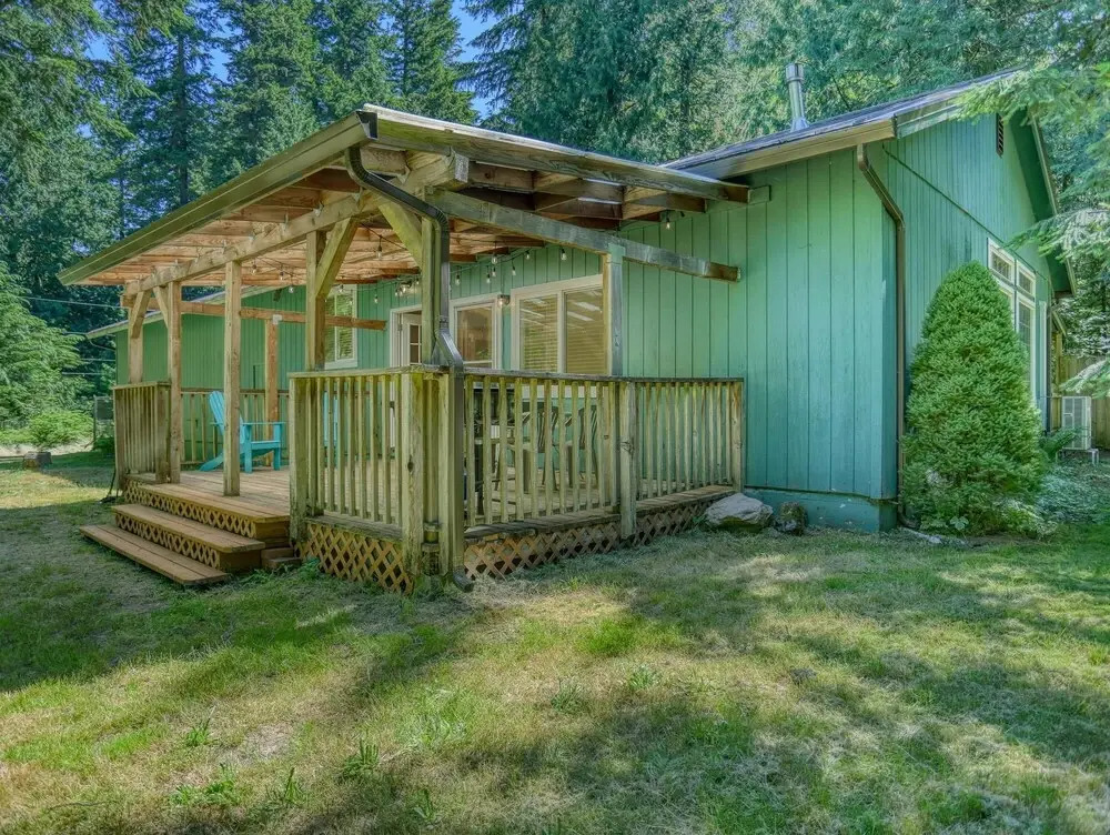 Twin Cedars Getaway