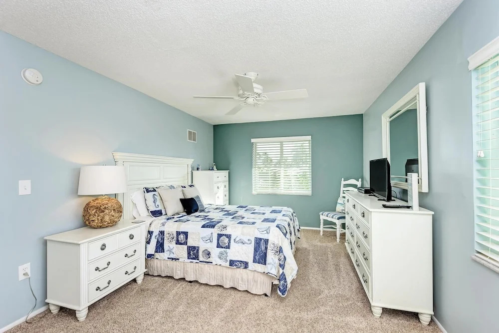 Anna Maria Island Beach Palms 8B