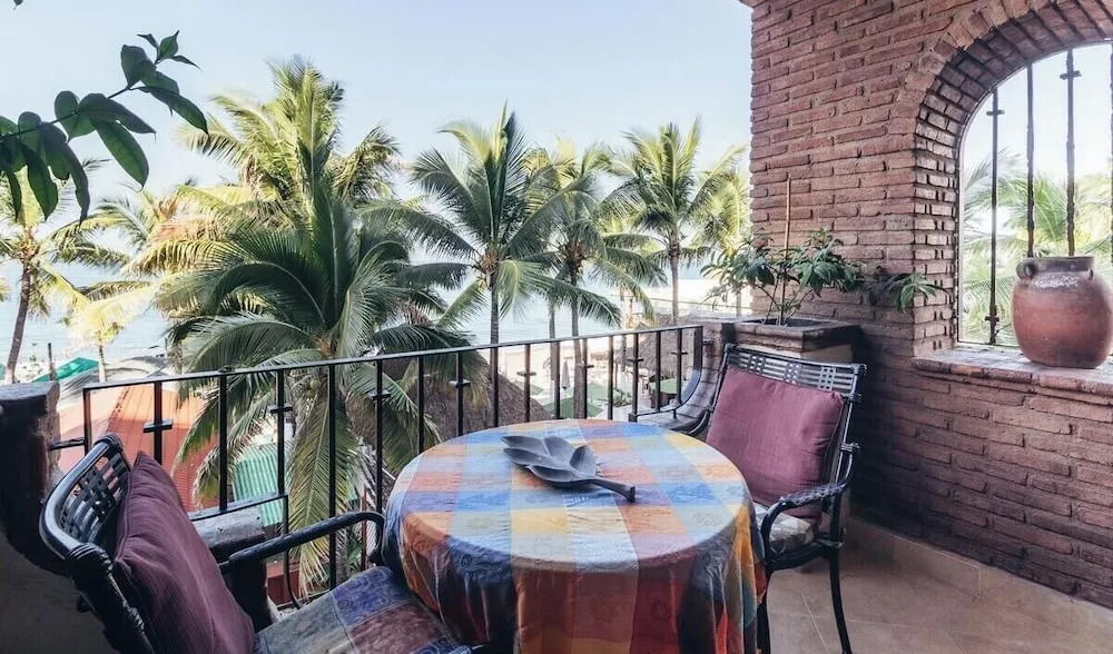 Ocean View 1Br Condo-balcony-beach-pool - 301