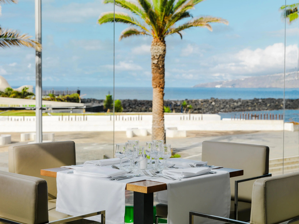 Отель H10 Tenerife Playa