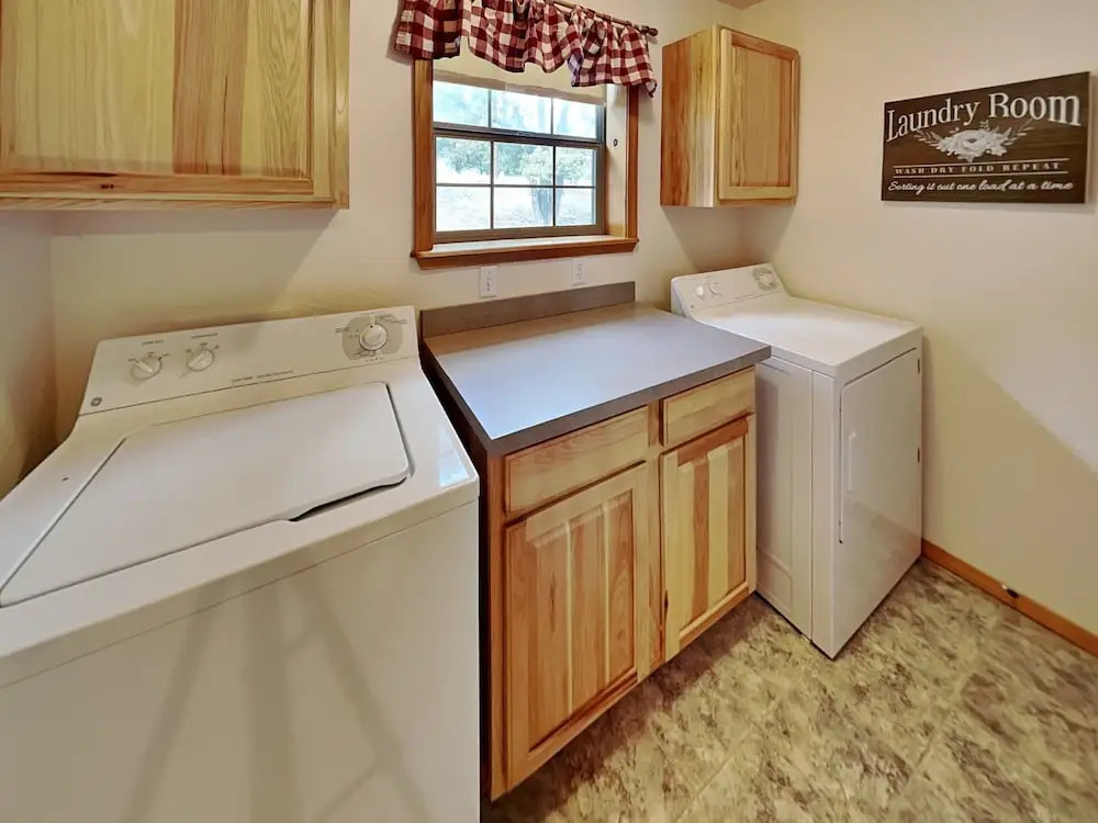 4 Bears 1 Cave by Ryson Vacation Rentals