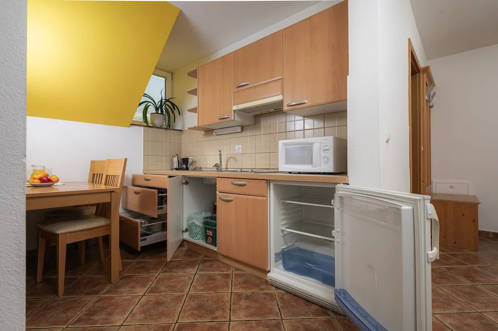 Rooms & Apartments Pr Matjon