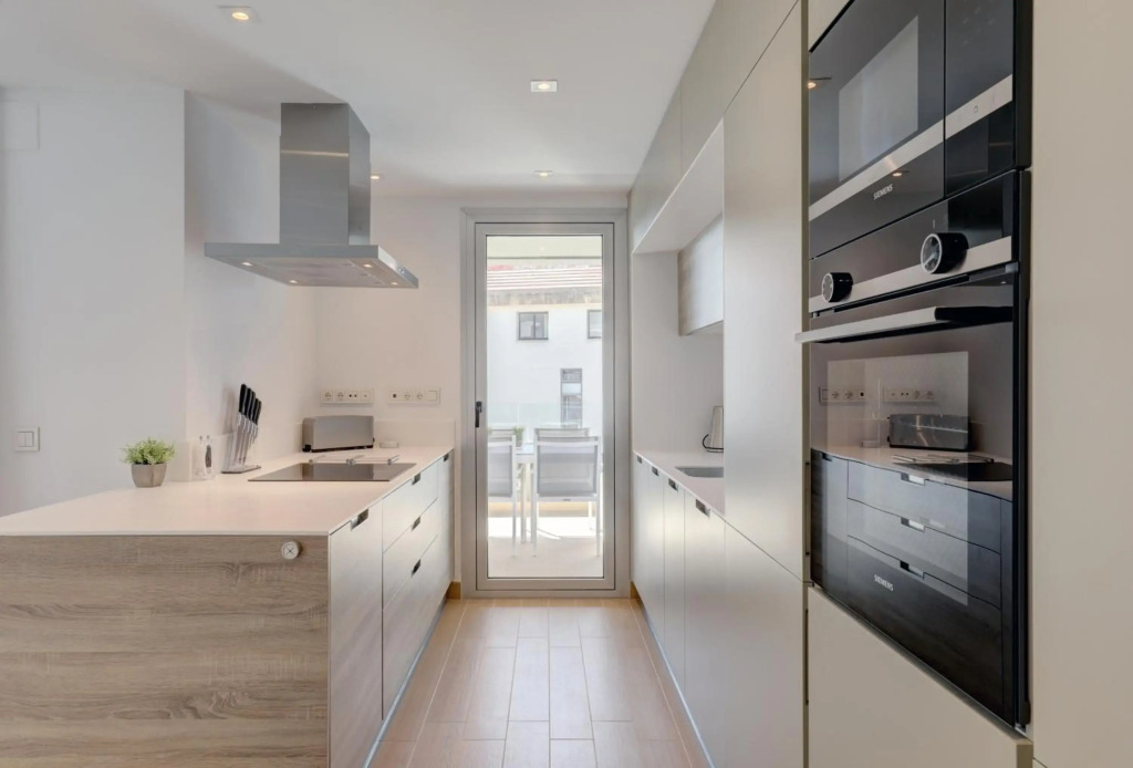 New Modern 3 Bed Apartment Puerto Banus