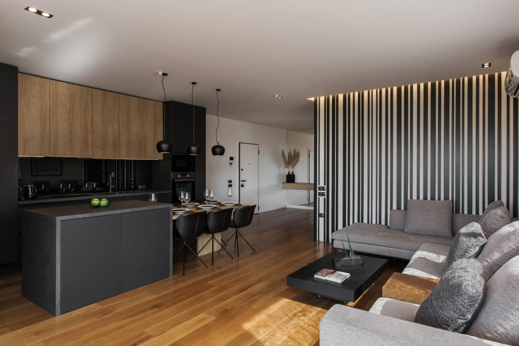 3BD Beachfront Athens Riviera Apartment by TheOlon