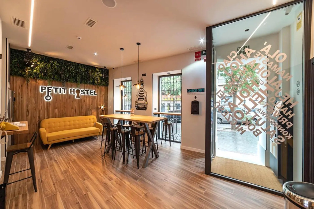 Petit Hostel La Latina