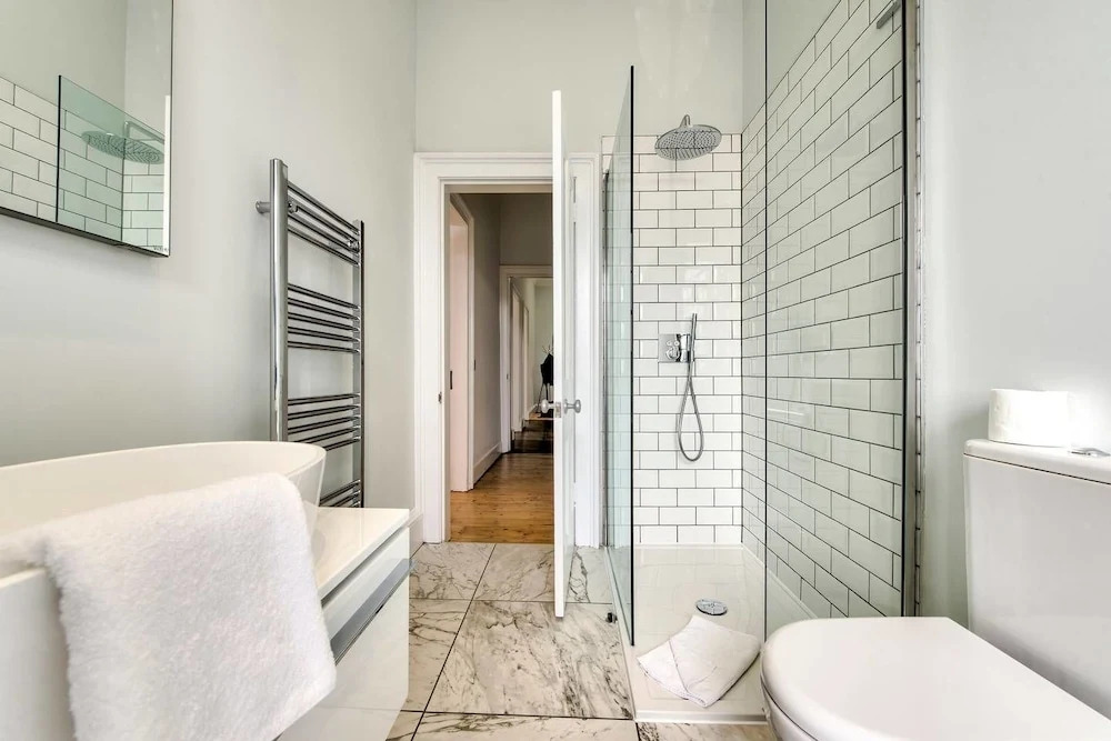 Luxury Georgian Apartment Heart Of The City Location