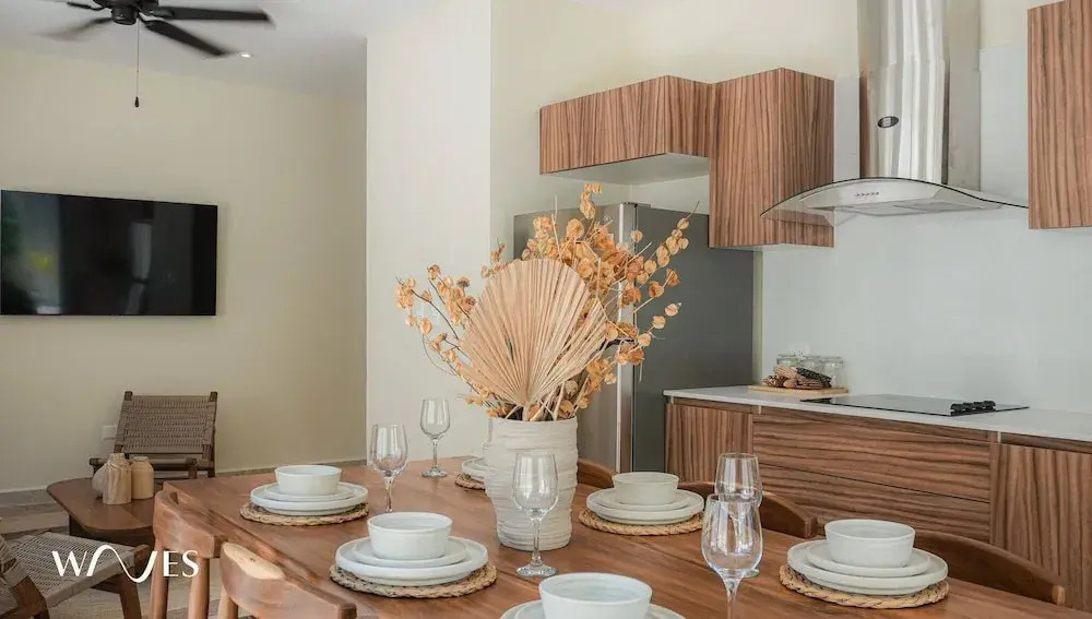 Room in Apartment - Exclusive Spacious 2 Bedroom Apartment With Private Pool and Top Amenities