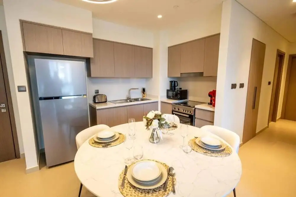 Mh - Stylish 2-bedroom Residence Ref 4100