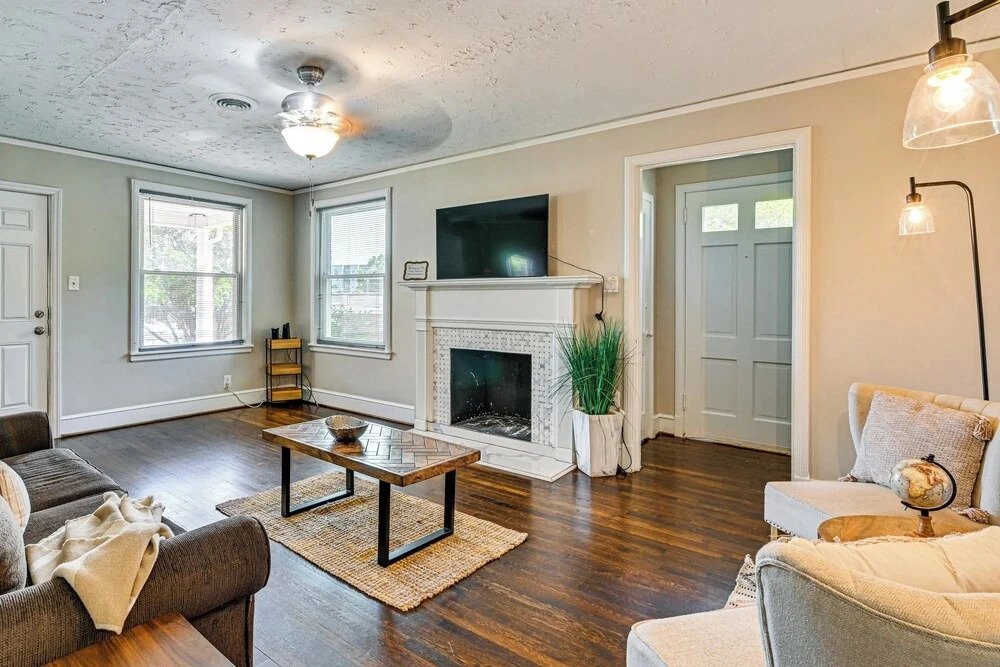 Charlotte Home 2 Mi to Center City: Free Parking
