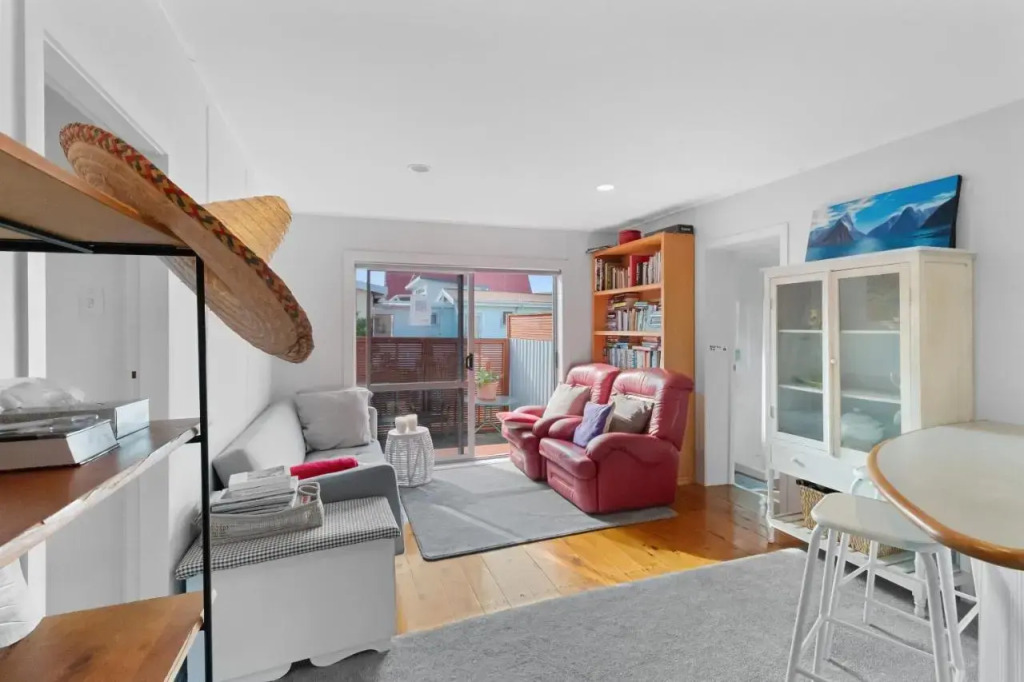 The Waihi Beach House - Waihi Beach Holiday Home