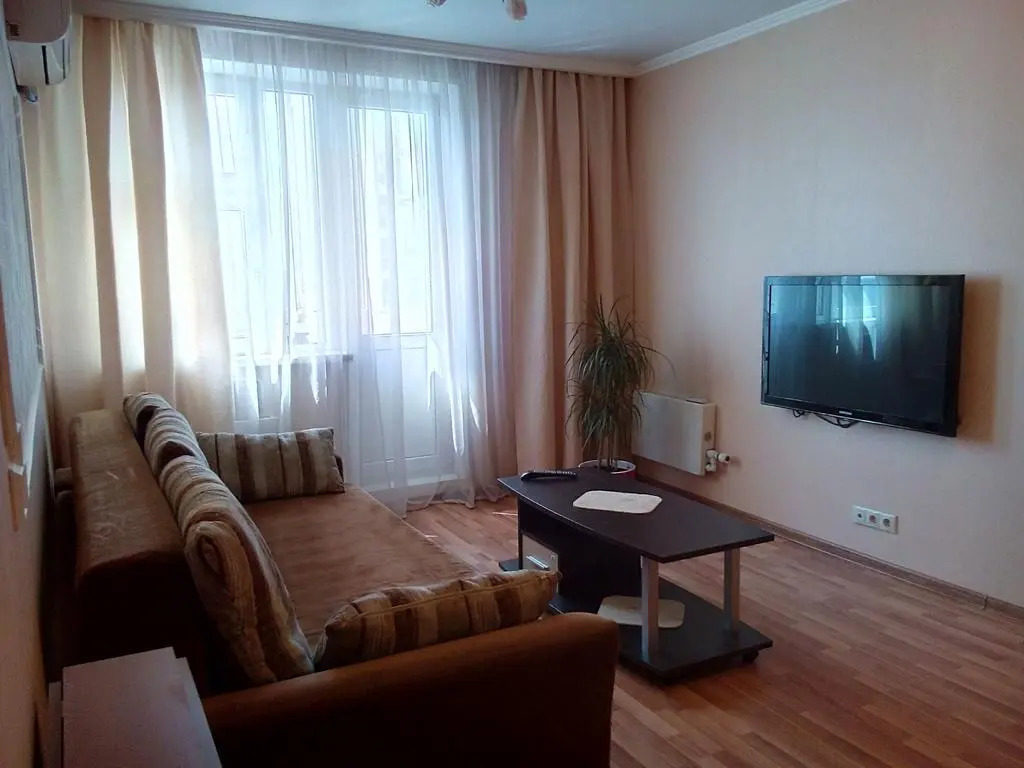 On Molodyozhnaya Apartment