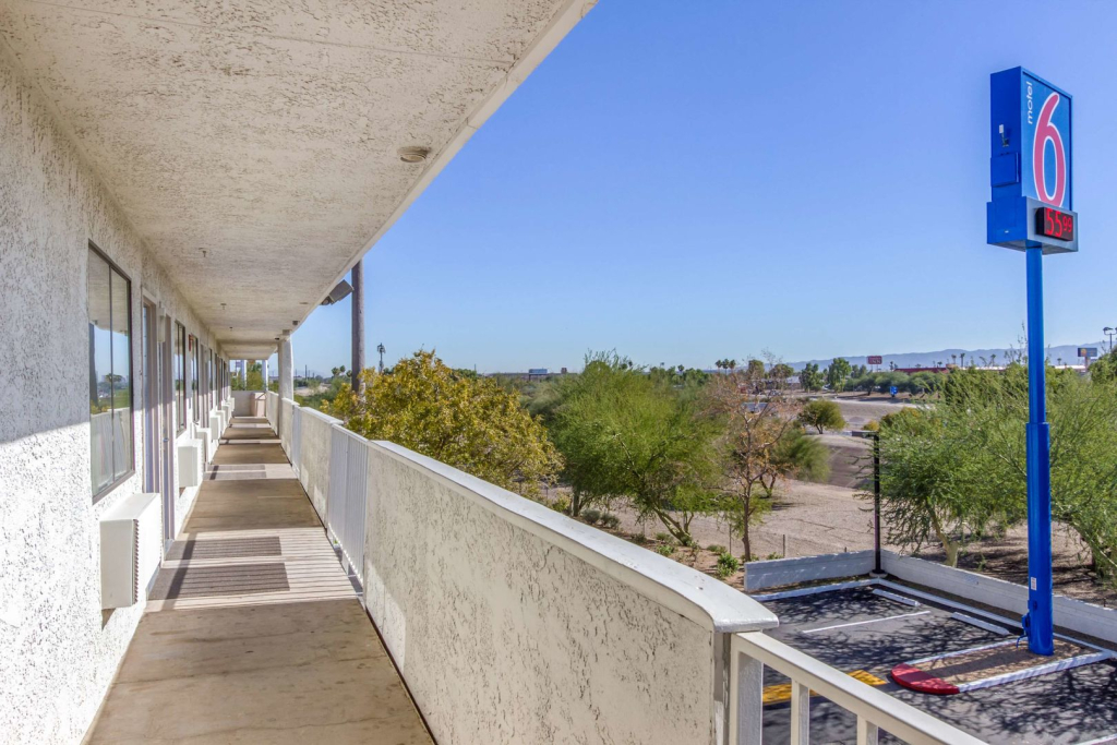 Motel 6-Phoenix, AZ - West