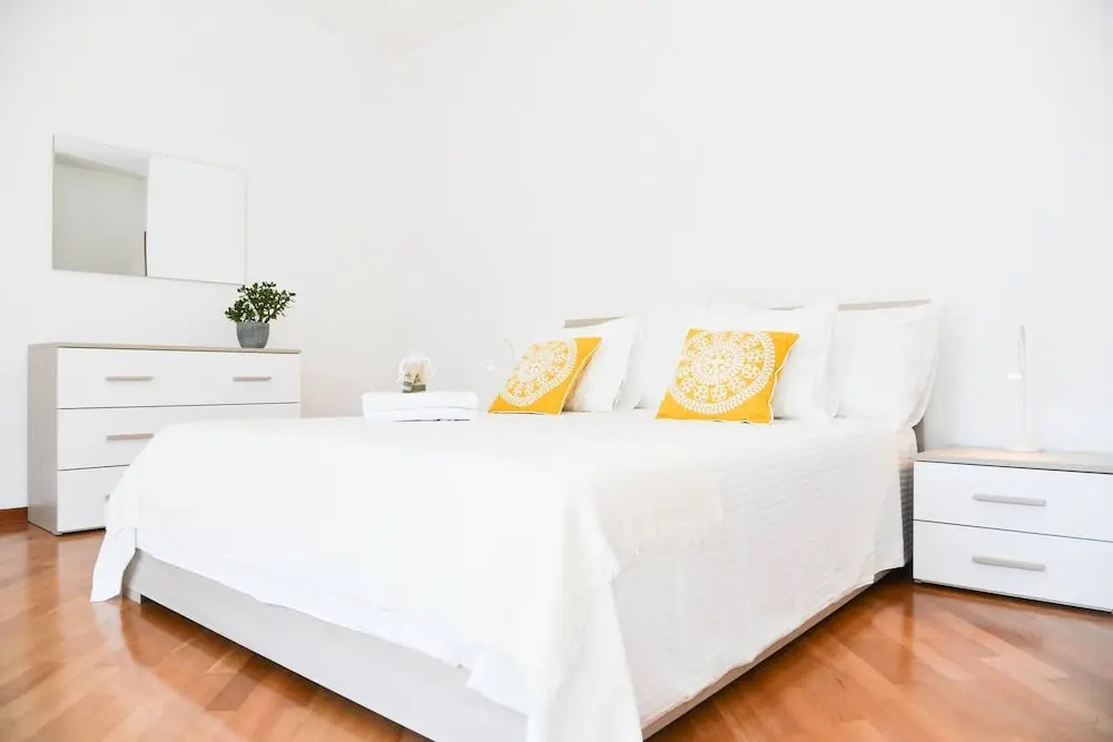 One & Only ?central City Penthouse
