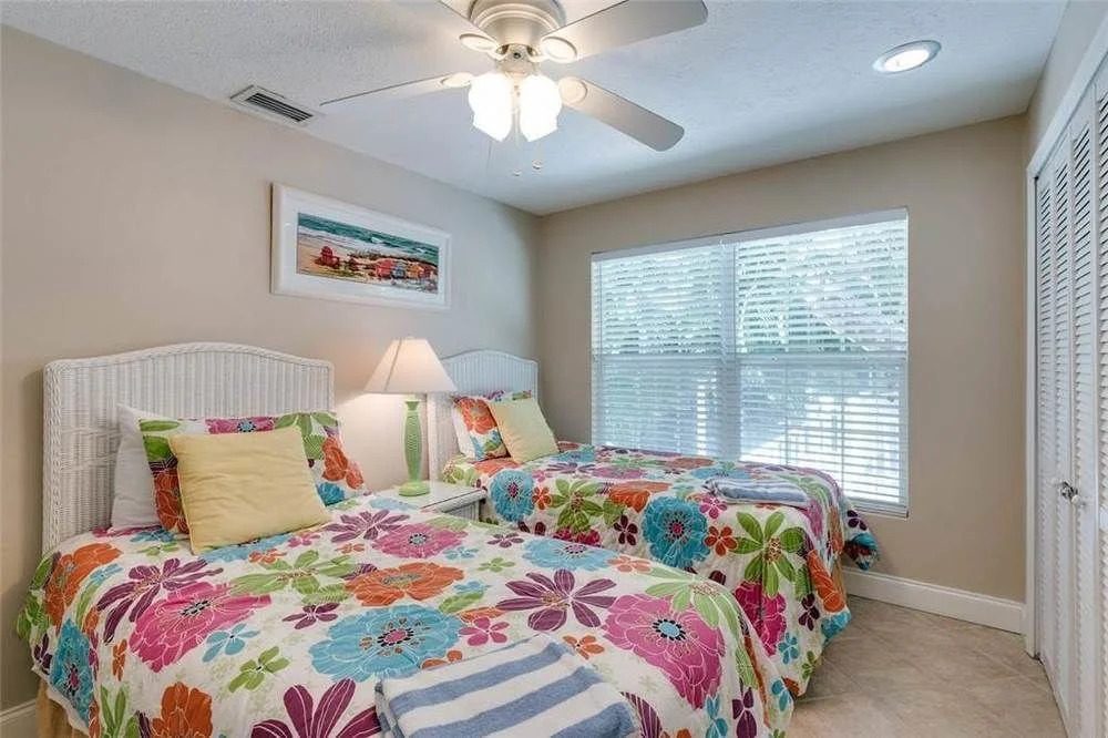 Tropical Paradise - Three Bedroom Home