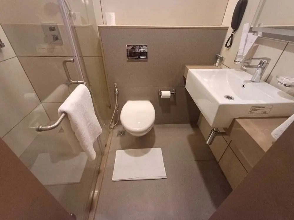 Hotel Raai Hosur