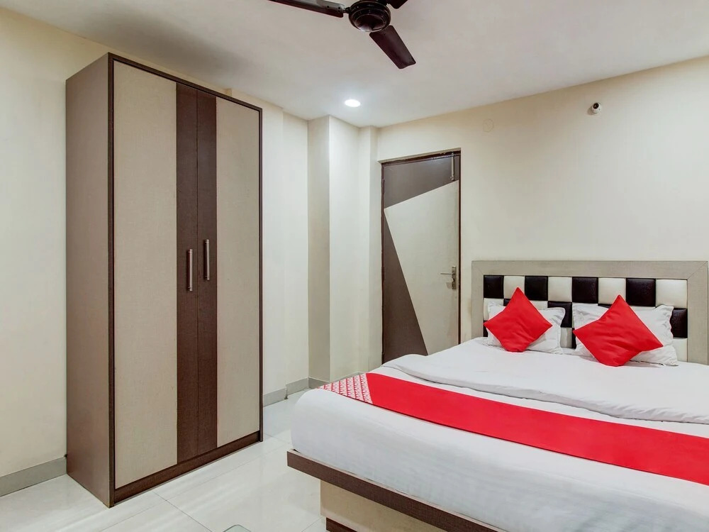 Jai Ganesh Banquet Hall & Rooms By OYO Rooms