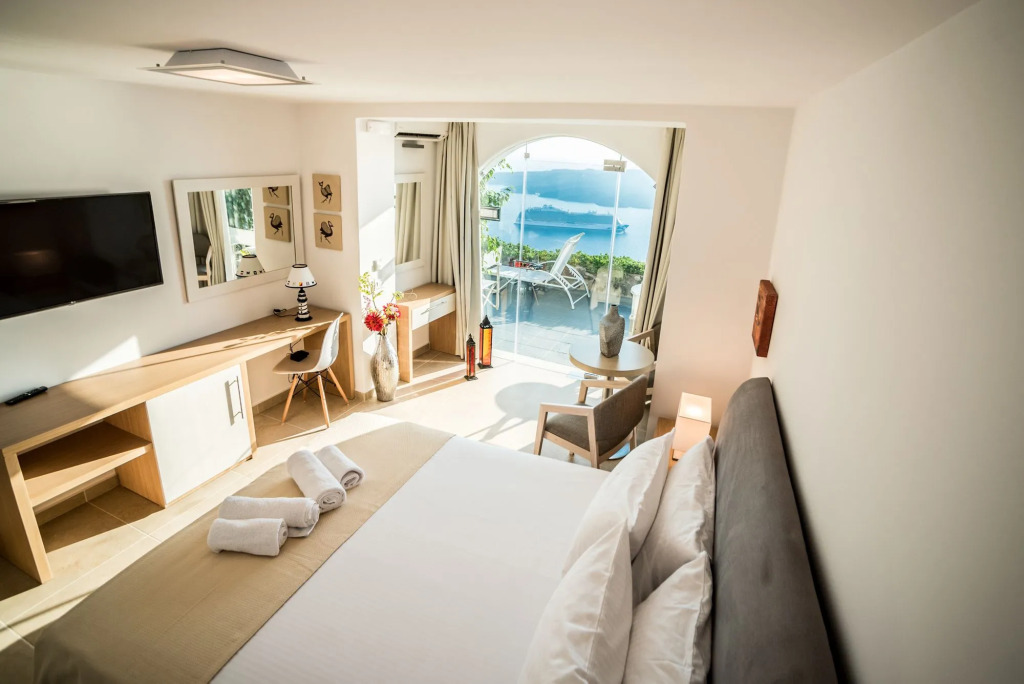 Kratiras View Luxury Suites